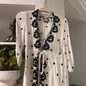 Free People Embroidered Fable
Maxi B/W Floral